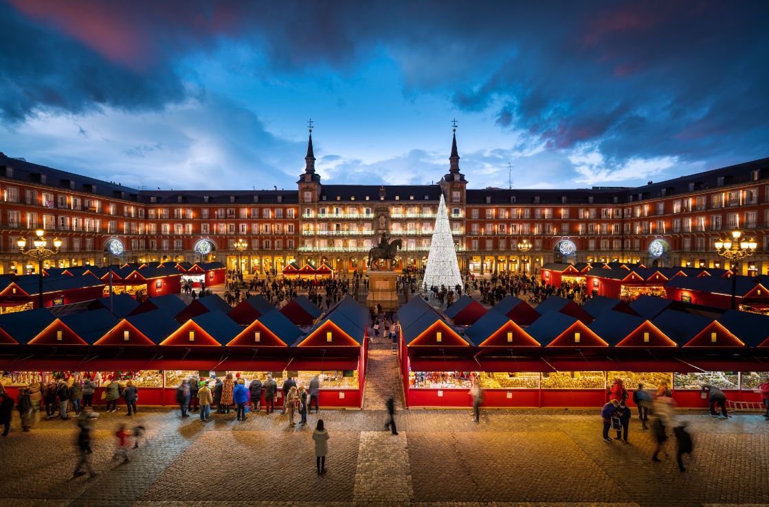 mercado navideño en la plaza mayor de madrid